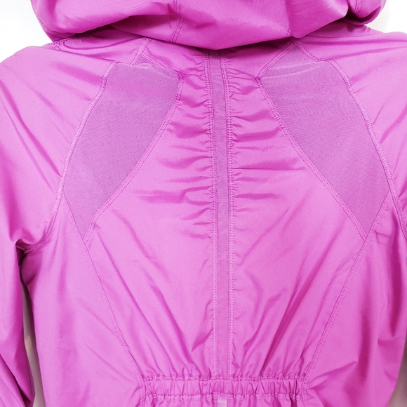NWOT Lululemon gather and sprint jacket - Picture 7 of 9